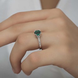 Gümüş Yeşil Baget Tek Taş Kadın Yüzük Gümüş Yeşil Baget Tek Taş Kadın Yüzük