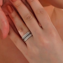 Gümüş Zirkon Taşlı Kadın Yüzük Gümüş Zirkon Taşlı Kadın Yüzük