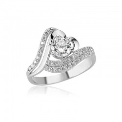 Gümüş Kalpli Tek Taş Bayan Yüzük Gümüş Kalpli Tek Taş Bayan Yüzük