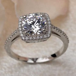 Gümüş Kare Tek Taş Bayan Yüzük Gümüş Kare Tek Taş Bayan Yüzük