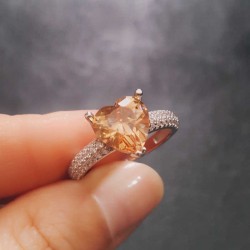 Gümüş Kalpli Bayan Yüzük Gümüş Kalpli Bayan Yüzük