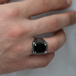 Gümüş Osmanlı Tuğra Armalı Pençe Erkek Yüzük Gümüş Osmanlı Tuğra Armalı Pençe Erkek Yüzük