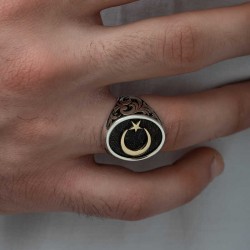 Gümüş Yanları Desenli Ay Yıldız Erkek Yüzük Gümüş Yanları Desenli Ay Yıldız Erkek Yüzük