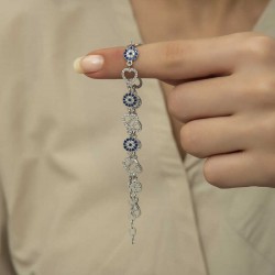 Gümüş Kalpli Nazar Bayan Bileklik Gümüş Kalpli Nazar Bayan Bileklik