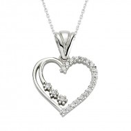 Gümüş Kalpli Bayan Kolye Gümüş Kalpli Bayan Kolye