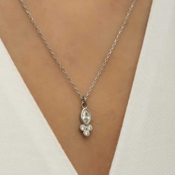 Gümüş Çiğ Damlası Tektaş Bayan Kolye Gümüş Çiğ Damlası Tektaş Bayan Kolye