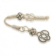 Gümüş Trabzon Örmesi Kazaz Tesbih Püskülü Gümüş Trabzon Örmesi Kazaz Tesbih Püskülü