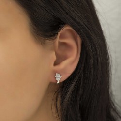 Gümüş Beyaz Çiçek Bayan Küpe Gümüş Beyaz Çiçek Bayan Küpe