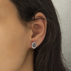 Gümüş Mistik Topaz Çiçek Desenli J Bayan Küpe Gümüş Mistik Topaz Çiçek Desenli J Bayan Küpe