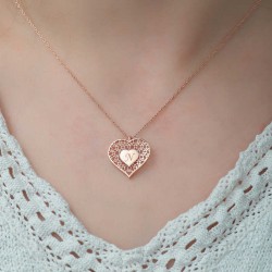 Gümüş Rose Kişiye Özel Kalbin İçinde Kalp Bayan Kolye Gümüş Rose Kişiye Özel Kalbin İçinde Kalp Bayan Kolye