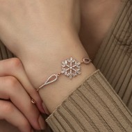 Gümüş Rose Baget Taşlı Kar Tanesi Bileklik Gümüş Rose Baget Taşlı Kar Tanesi Bileklik