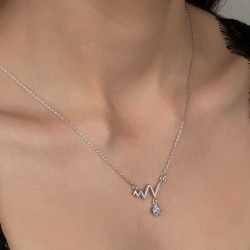 Swarovski Taşlı Gümüş Ritim Bayan Kolye Swarovski Taşlı Gümüş Ritim Bayan Kolye