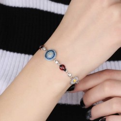 Gümüş Nazarlı Papatyalı Uğur Böcekli Bayan Bileklik Gümüş Nazarlı Papatyalı Uğur Böcekli Bayan Bileklik