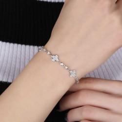 Gümüş Yonca Bayan Bileklik Gümüş Yonca Bayan Bileklik