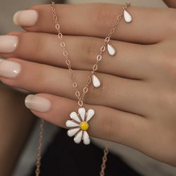 Gümüş Rose Papatya Seviyor Sevmiyor Bayan Kolye Gümüş Rose Papatya Seviyor Sevmiyor Bayan Kolye