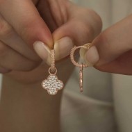 Gümüş Halka Yonca Bayan Küpe Gümüş Halka Yonca Bayan Küpe