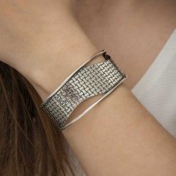 Gümüş Eskitme Desenli Bayan Bilezik Gümüş Eskitme Desenli Bayan Bilezik