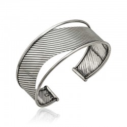 Gümüş Eskitme Desenli Bayan Bilezik Gümüş Eskitme Desenli Bayan Bilezik