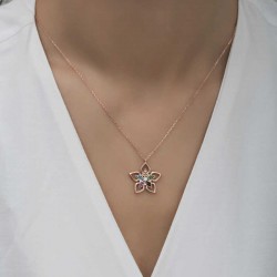 Gümüş Rose Renkli Taşlı Çiçek Kadın Kolye Gümüş Rose Renkli Taşlı Çiçek Kadın Kolye