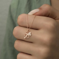 Gümüş Rose Kalpli Dört Yapraklı Yonca Kadın Kolye Gümüş Rose Kalpli Dört Yapraklı Yonca Kadın Kolye