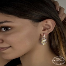 Swarovski Crystal Taşlı Gümüş Kalp Salkım Sallantılı Çivili Kadın Küpe Swarovski Crystal Taşlı Gümüş Kalp Salkım Sallantılı Çivili Kadın Küpe