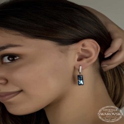 Swarovski Crystal Taşlı Gümüş Mavi Baget Sallantılı Kadın Küpe Swarovski Crystal Taşlı Gümüş Mavi Baget Sallantılı Kadın Küpe