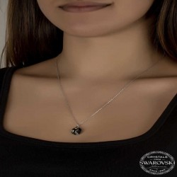 Swarovski Crystal İris Yeşil Taşlı Gümüş Kadın Kolye Swarovski Crystal İris Yeşil Taşlı Gümüş Kadın Kolye