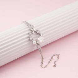 Gümüş Manolya Çiçeği Kelebek Kadın Bileklik Gümüş Manolya Çiçeği Kelebek Kadın Bileklik