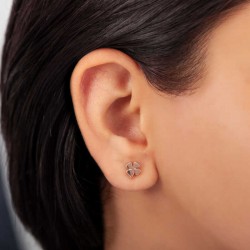 Gümüş Rose Yonca Çivili Kadın Küpe Gümüş Rose Yonca Çivili Kadın Küpe