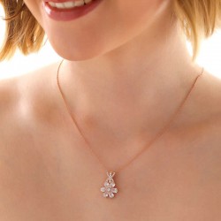 Gümüş Rose Beyaz Sevgi Çiçeği Kadın Kolye Gümüş Rose Beyaz Sevgi Çiçeği Kadın Kolye