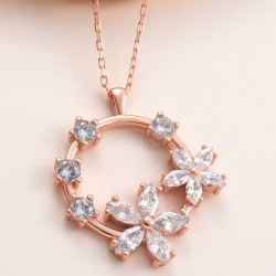 Gümüş Rose Beyaz Çiçek KadIn Kolye Gümüş Rose Beyaz Çiçek KadIn Kolye