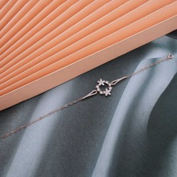 Gümüş Rose Beyaz Çiçek Kadın Bileklik Gümüş Rose Beyaz Çiçek Kadın Bileklik