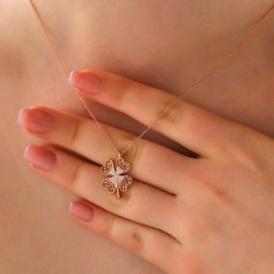 Gümüş Rose Dört Yapraklı Yonca Kadın Kolye Gümüş Rose Dört Yapraklı Yonca Kadın Kolye