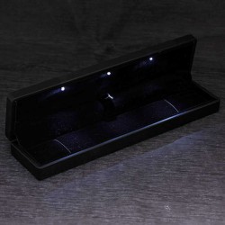 Gümüş Işıklı Kutulu Melek Kanadı Kadın Bileklik Gümüş Işıklı Kutulu Melek Kanadı Kadın Bileklik