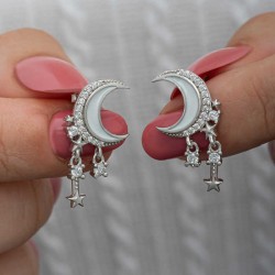 Gümüş Sallantılı Ay Yıldız Kadın Küpe Gümüş Sallantılı Ay Yıldız Kadın Küpe